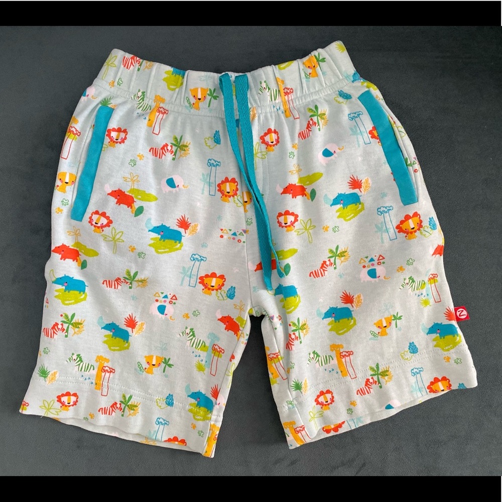COPY - COPY - COPY - NWOT 4t Zutano shorts